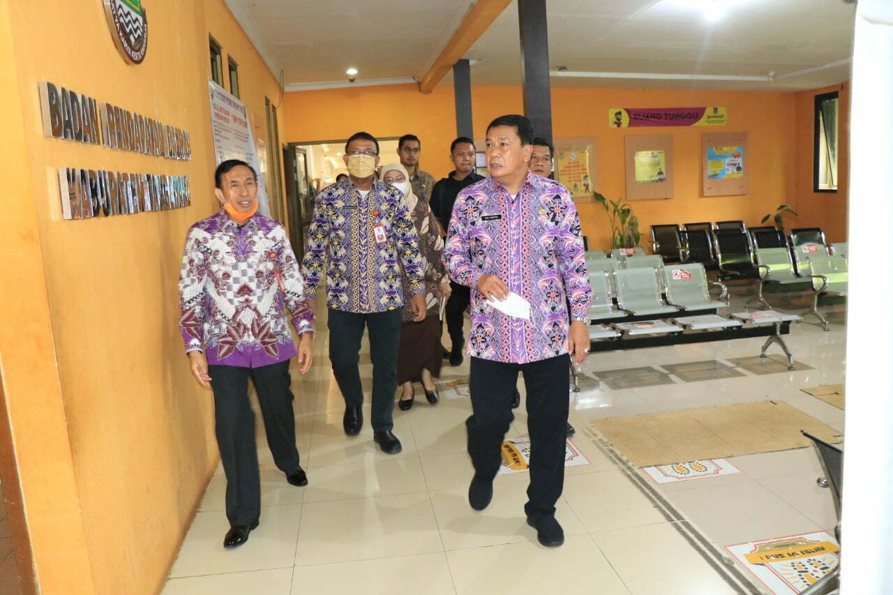 Sidak ke Disdukcapil dan Bapenda Kabupaten Tangerang, Sekda: Mantap Deh